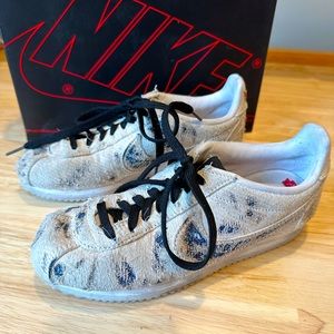 Nike Classic Cortez x Stranger Things “Upside Down” sneakers sz 4